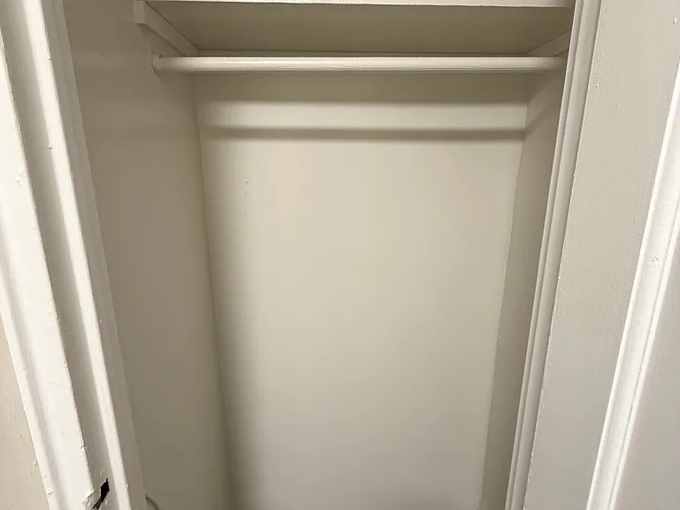 678 Park Ave #1A — Photo 8