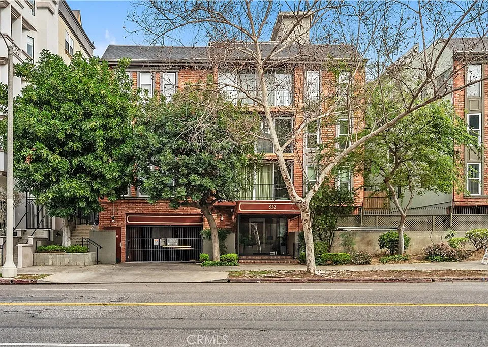532 N Rossmore Ave #107