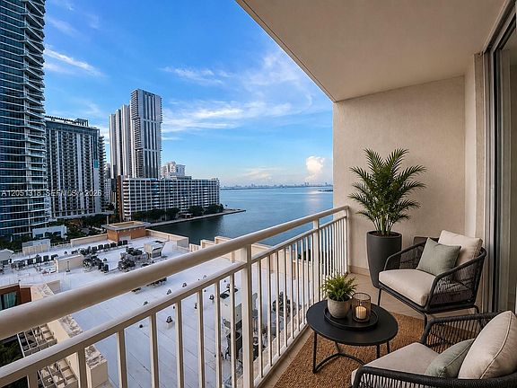 2nd image of 2000 N Bayshore Dr APT 1107