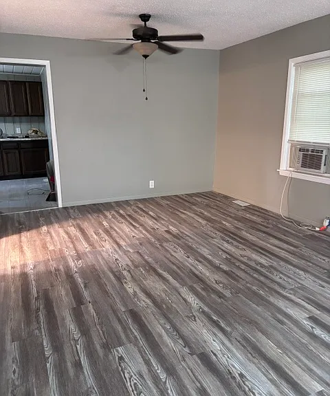 304 Livingston Ave — Photo 4
