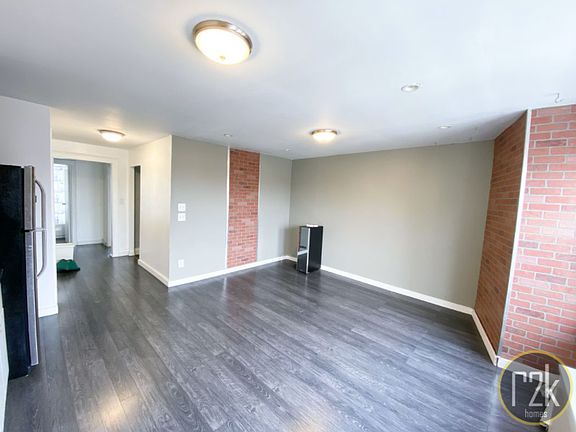 4th image of 32-59 46th St #3D