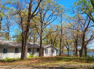 32399 Gliding Hawk Rd, Gravois Mills, MO 65037
