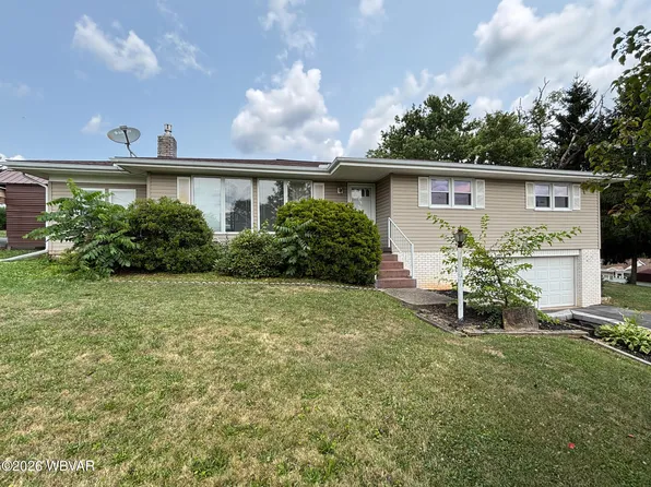 221 Fairview St, Avis, PA 17721