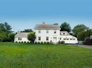 109 Sycamore Ln, Fairfield, CT 06824