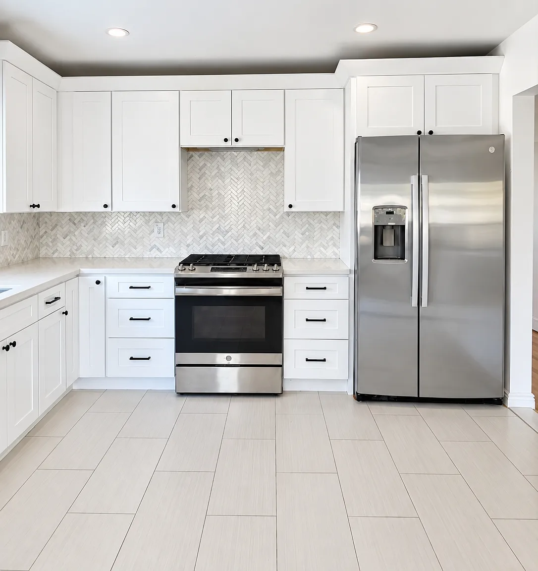 3 bed, 2600 sqft, $3,400 — Photo 2