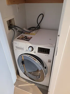 Rented by E Realty International Corp | media 14