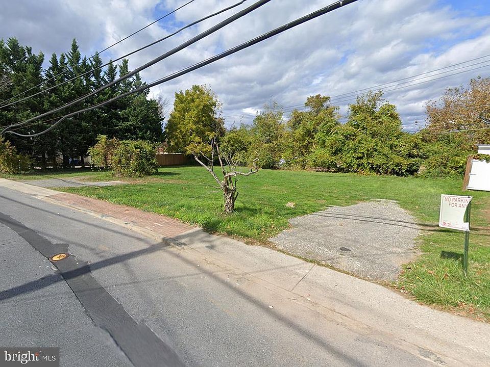 2nd image of 436-438 W Diamond Ave
