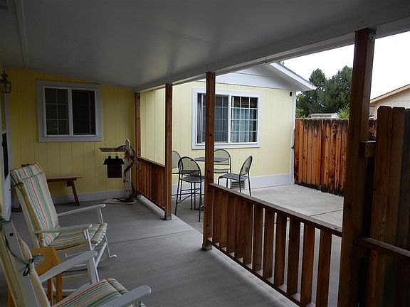 5th image of 561 Eastbrook St