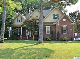 201 Turtle Creek Dr, Huntsville, AL 35806