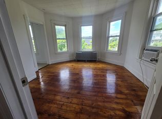 72 Town Hill Ave APT 1, Danbury, CT 06810