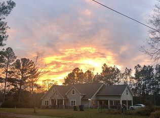 2190 Les Reeves Rd, Moss Point, MS 39562