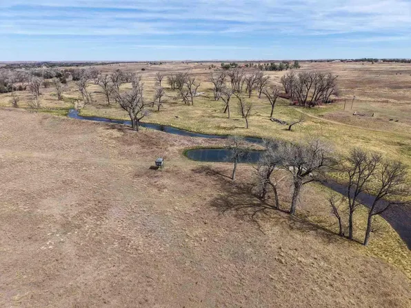 Sweetwater Creek Hwy #152, Mobeetie, TX 79061