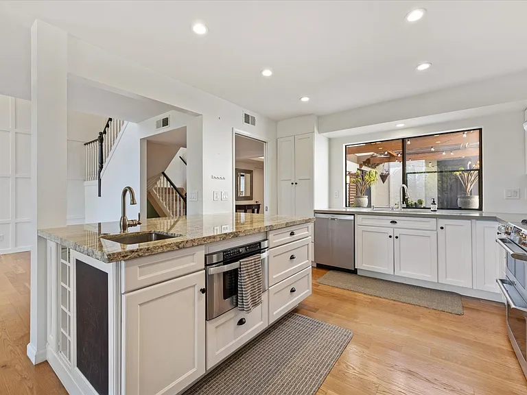 9 Heritage Ct — Photo 14