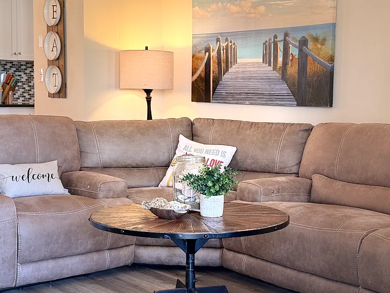 205 Driftwood Dr W — Photo 14