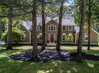 37 Gale Road, Hampton, NH 03842