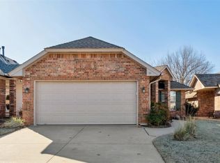 908 Heather Glen Dr, Norman, OK 73072