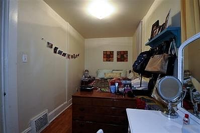 4th image of 2642 N Dayton St