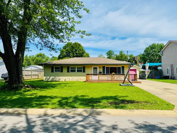 152 Bel Aire Dr, New Whiteland, IN 46184