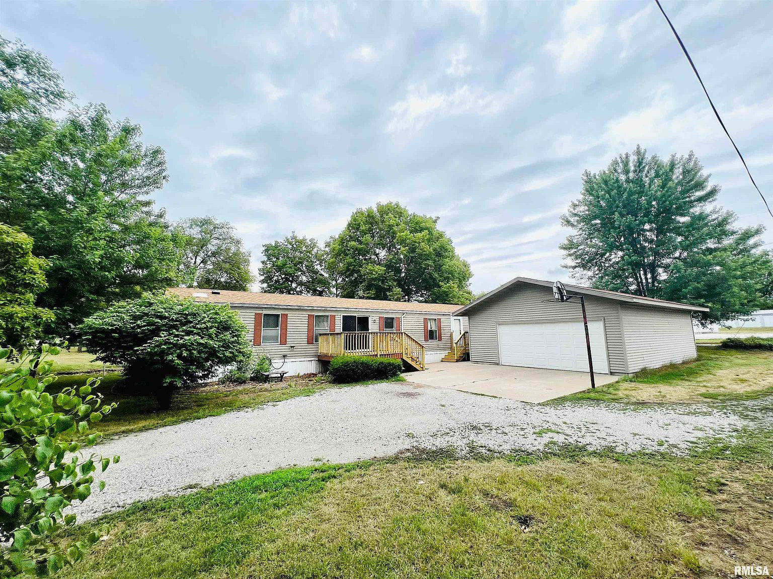 408 3rd St, New Boston, IL 61272 Zillow