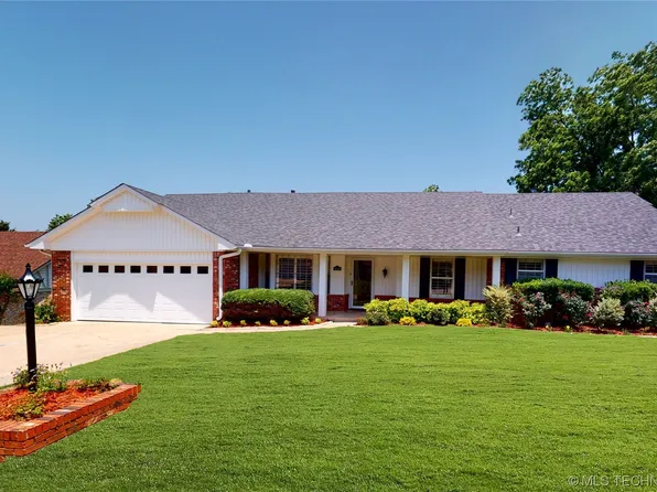1434 Lakehurst Dr, Ada, OK 74820