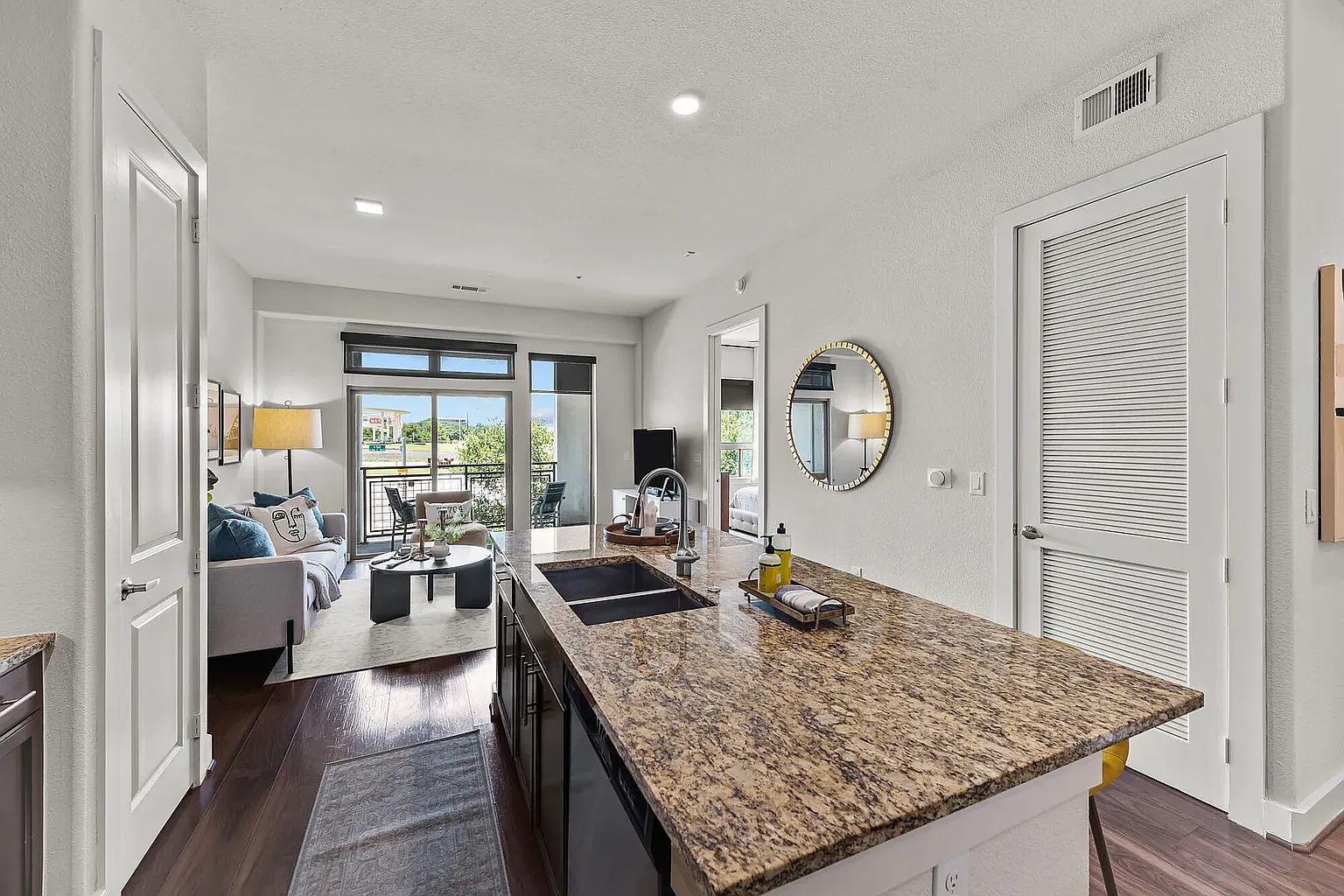 1 bed, 497 sqft, $2,275 — Photo 3