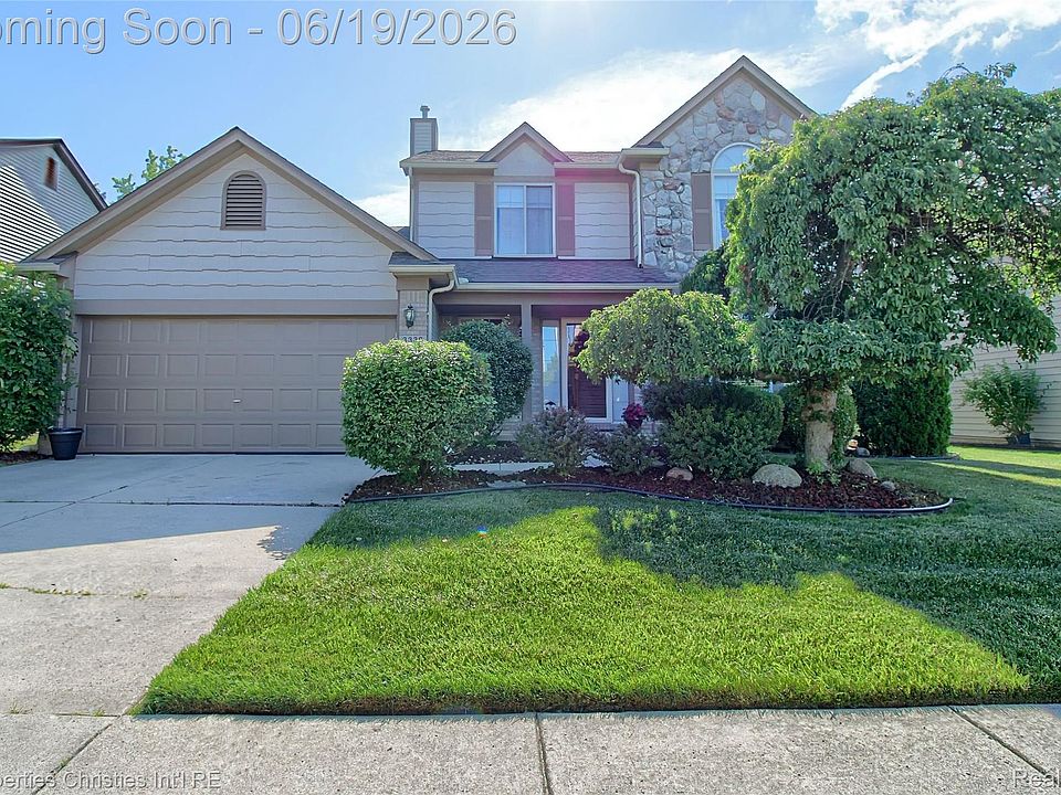 1st image of 3339 Riverside Dr