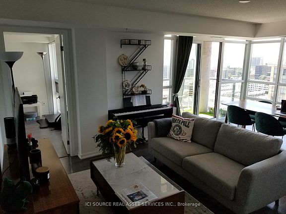 5th image of 68 Abell St #9