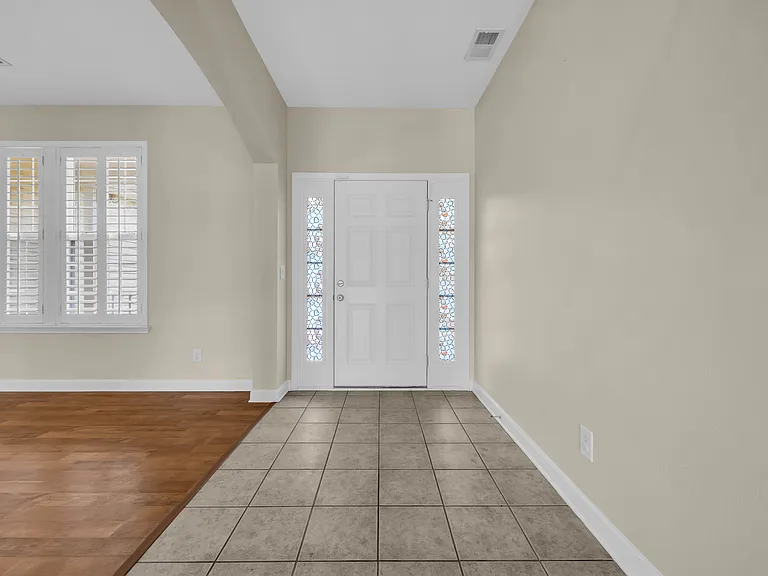 101 Zinnia Dr — Photo 7