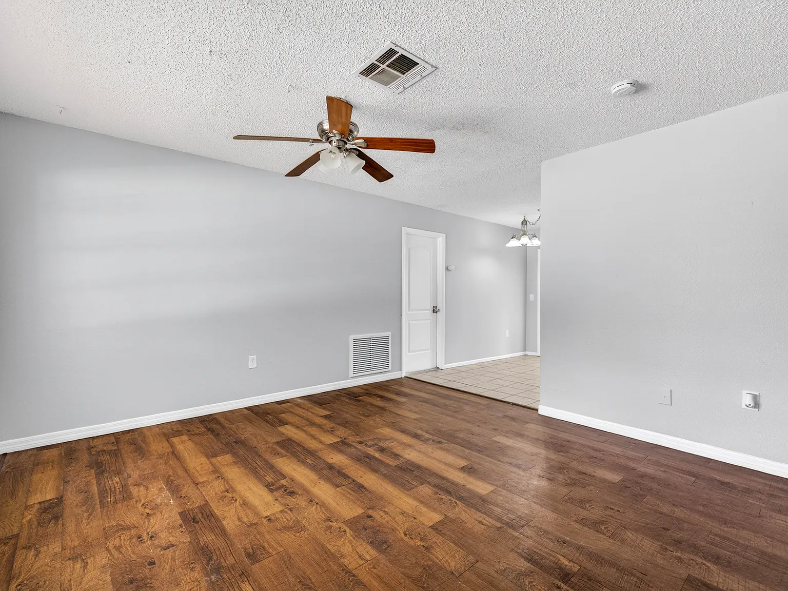 2 bed, 775 sqft, $1,395 — Photo 4