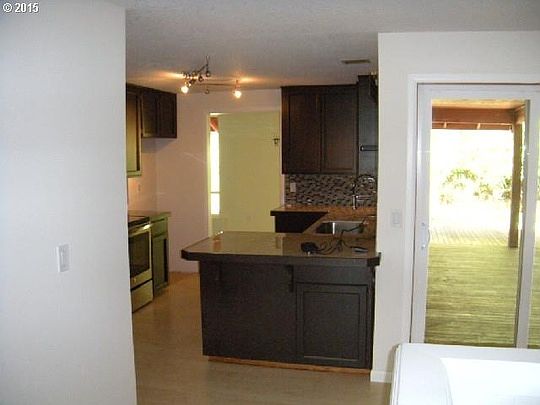 4th image of 2026 Parkside Ct