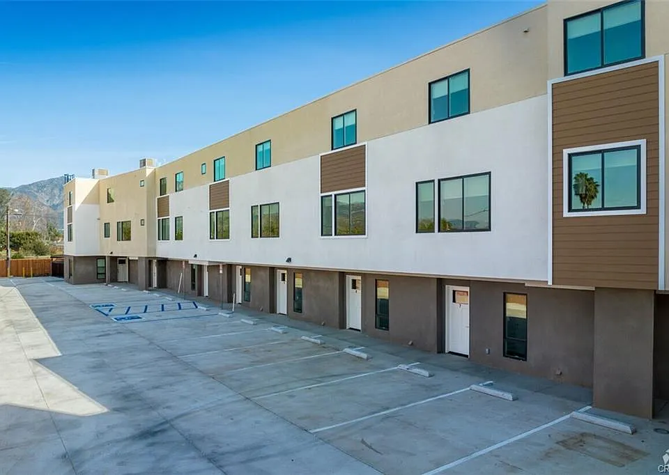 4251 E Live Oak Ave #12