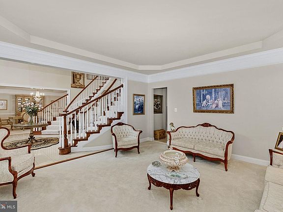 5th image of 16655 Macnaughton Ct