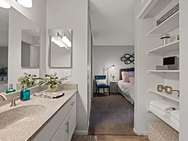 Brookwood Apartments — Photo 14