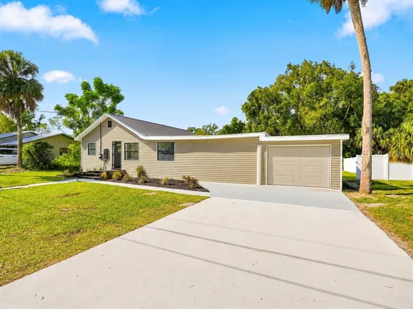 318 NE 4TH STREET, WEBSTER, FL 33597