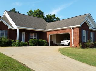 108 Pine Grove Dr, Troy, AL 36081