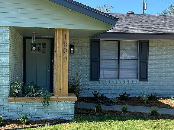3rd image of 1605 Santa Maria St