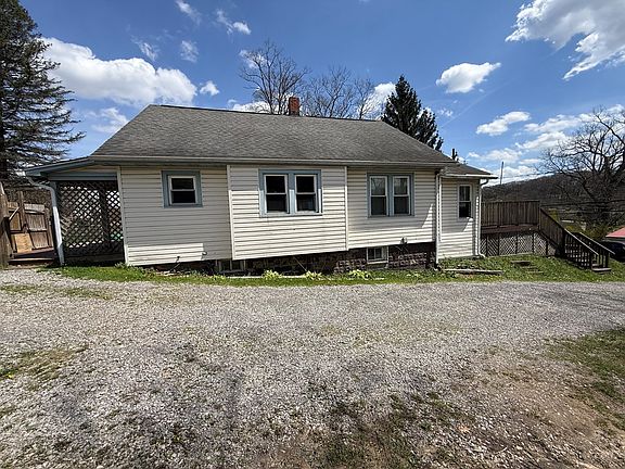 2nd image of 1118 Old Mercer Rd