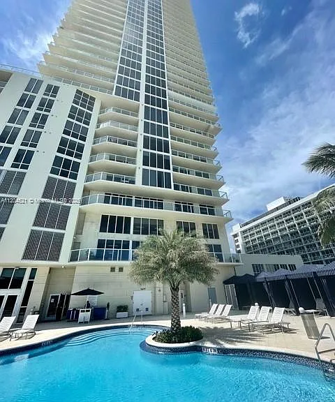 16699 Collins Ave #2704 — Photo 35