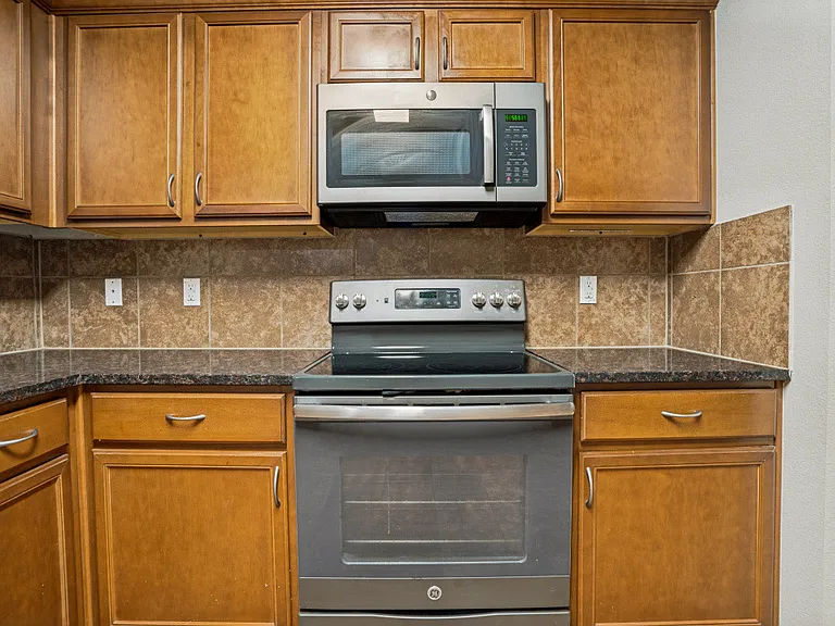 1127 Roman Dr — Photo 10