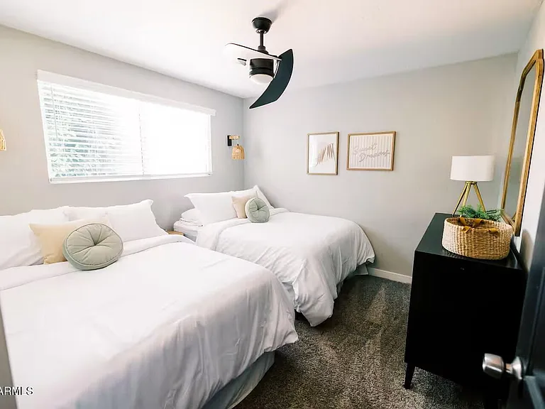 8624 E Valley View Rd — Photo 17