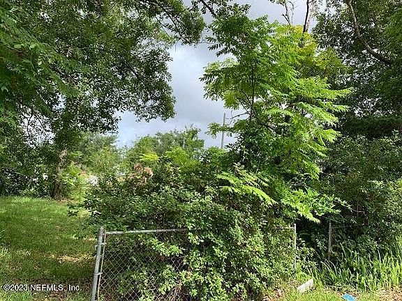 3rd image of 1709 HIRAM Street