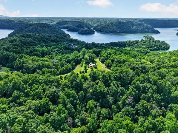 280 Timber Ln, Sparta, TN 38583