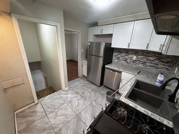 19183 Trinity St, Detroit, MI 48219