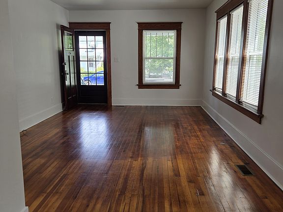 4th image of 250 72nd St #1