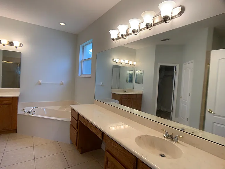 358 Calliope St — Photo 19