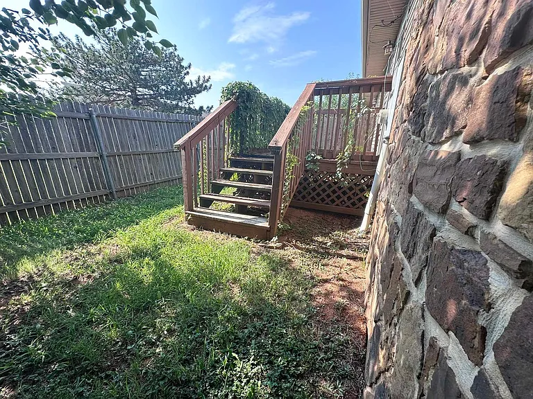 10000 Shadowview Dr — Photo 16
