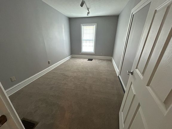 4th image of 134 W Ward St #134