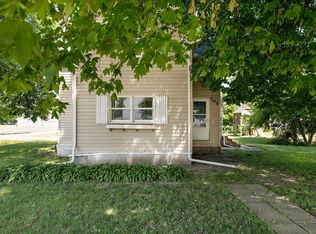 105 N 7th St, Cornell, IL 61319