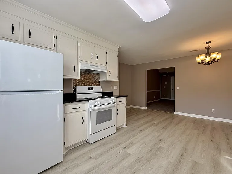 104 Conductor Ct — Photo 17