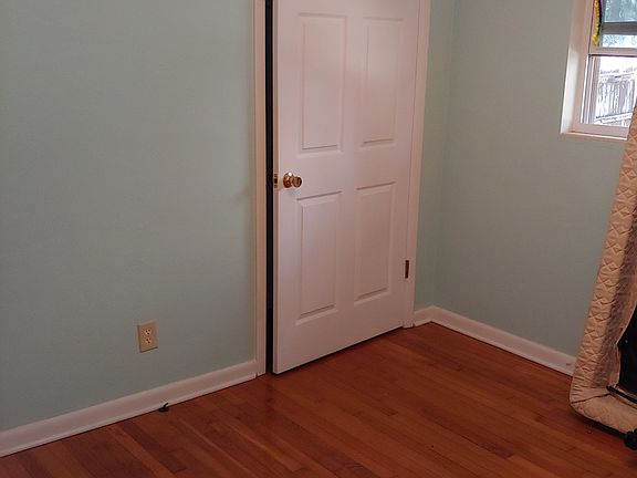 2nd image of 199 Camelia St